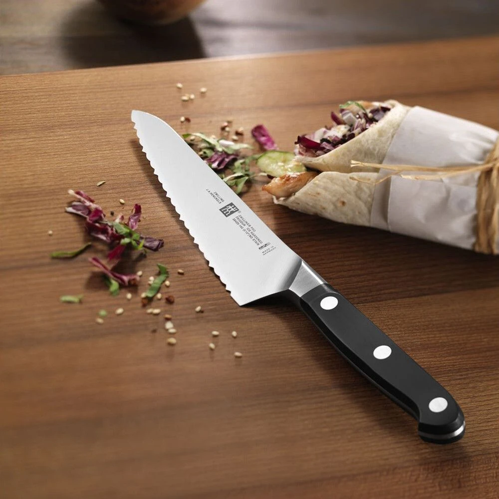 Zwilling Pro Chefs Knife Compact 14cm Serrated (38425-141-0) - Image 3