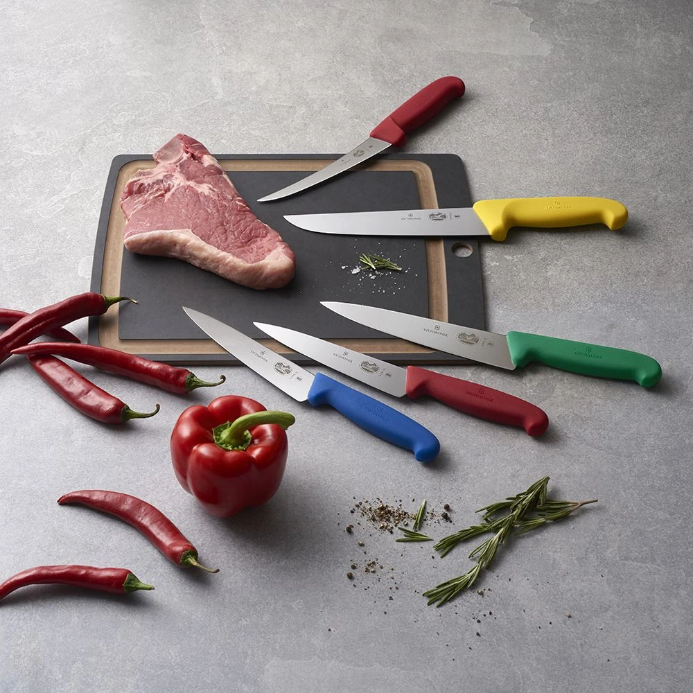 Victorinox Fibrox 25cm Chefs Knife Serrated Edge (5203325) - Image 5