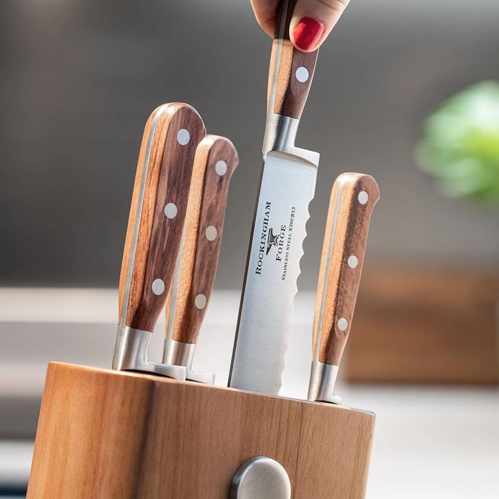 Rockingham Forge Pro Wood Series 5 Piece Set With Roll (9cm Paring Knife, 13cm Utility, 20cm Cooks Knife 20cm Bread & 20cm Carving Knife) - Image 9